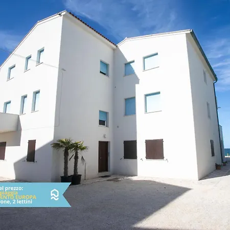 Rs316 - Marcelli, Bilocale In Fronte Mare Pt *